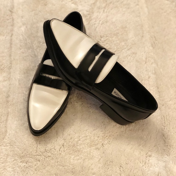 Black & White Loafer - Picture 4 of 5